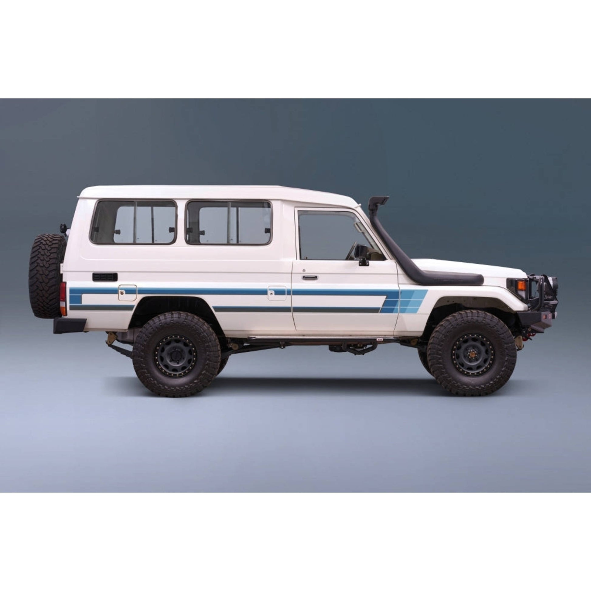 Decal Body Stripe Kit (Tweed) for the Toyota LandCruiser 75 Series (1985–1999) (view 2)