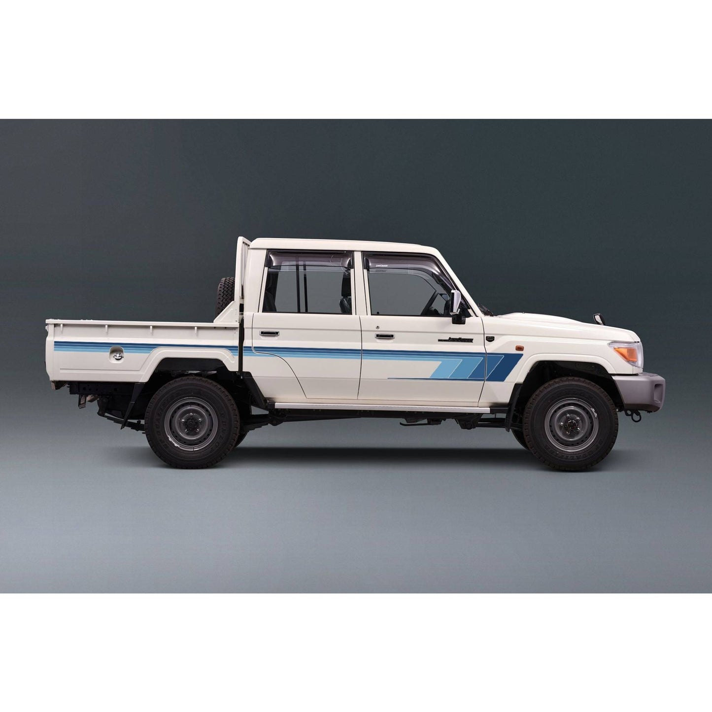 Decal Body Stripe Kit (Broome) for the Toyota LandCruiser 79 Series Dual Cab (2012-) (view 5)