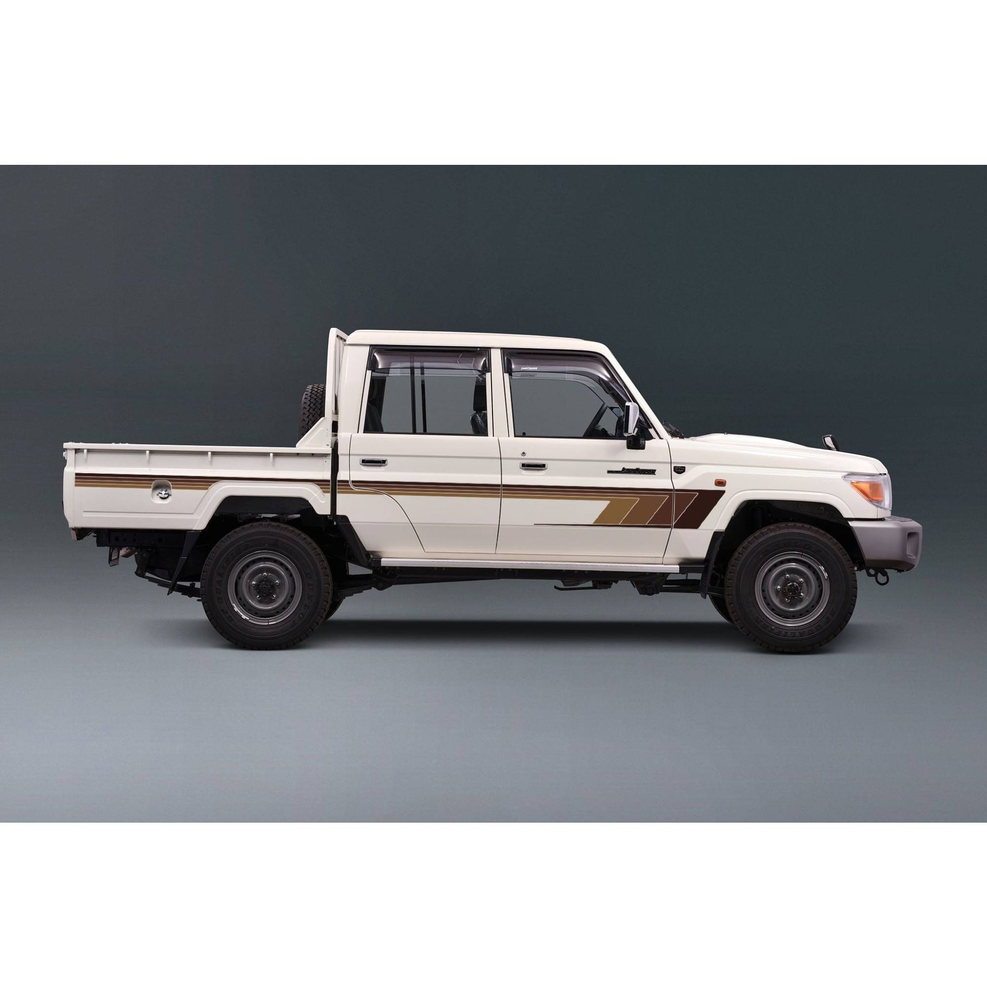 Decal Body Stripe Kit (Broome) for the Toyota LandCruiser 79 Series Dual Cab (2012-) (view 7)