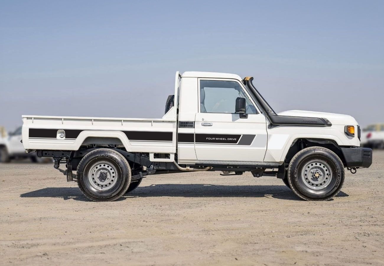 70 Series Land Cruiser Decal Body Stripe Kit (Cobar) - 79 Series Single Cab (1999-)